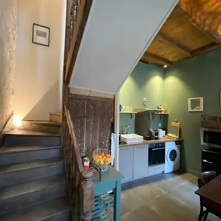 Entre Fleuve Et Ville, Charmante Petite Maison 18e アパート アングレーム