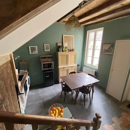 Entre Fleuve Et Ville, Charmante Petite Maison 18e アパート *